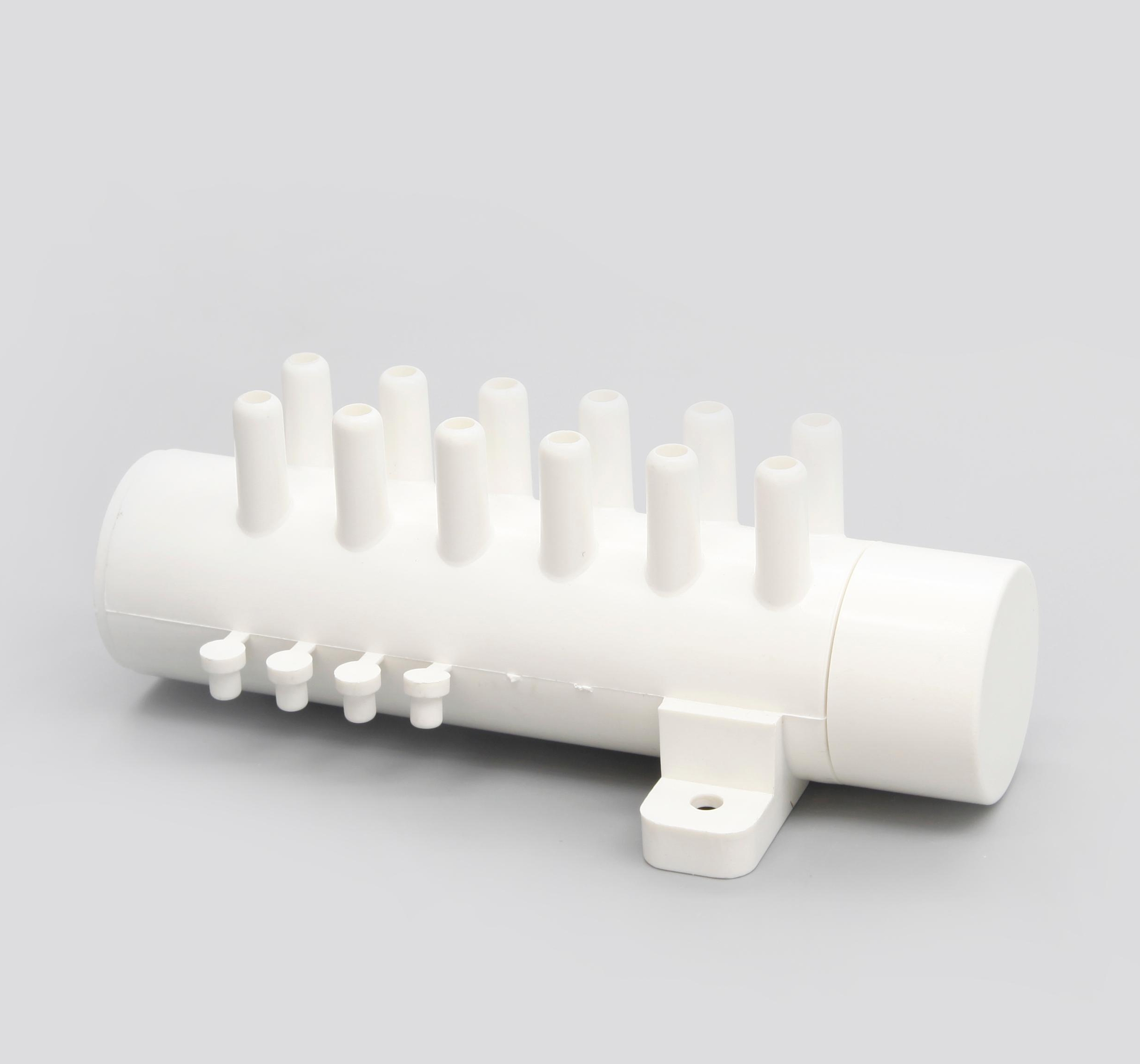 Manifolds and fittings for balanced water flow